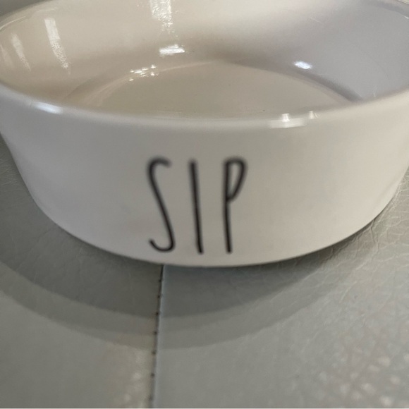 Rae Dunn artisan collection Sip Ceramic Pet Bowl NWT goldfish - Picture 1 of 5